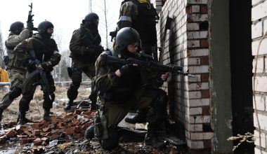 Tσάσιβ Γιαρ: Ρωσικές ειδικές δυνάμεις διεισδύουν σε διάφορα σημεία της πόλης