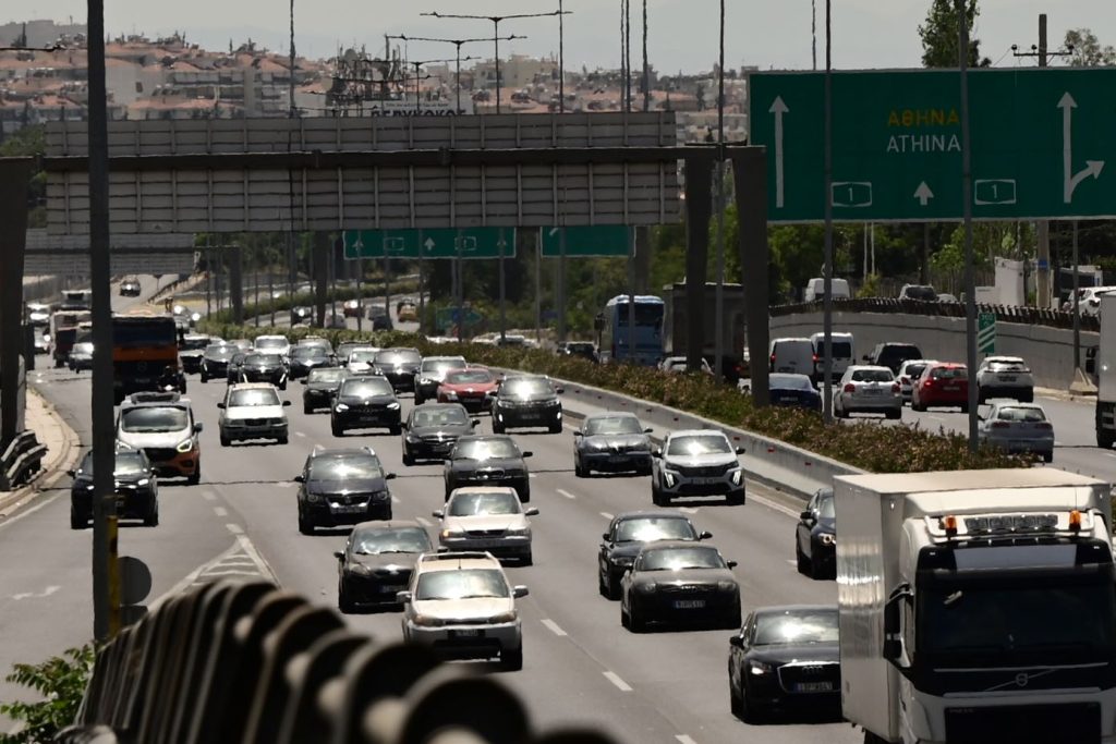Έξοδος Πάσχα: «Έρημη» η Αθήνα – Πάνω από 420.000 οχήματα πέρασαν τα διόδια στις εθνικές οδούς