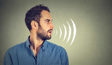 Θέλετε τη φωνή της Μαρίας Κάλλας; – Αυτός είναι ο Τούρκος γιατρός που αλλάζει τις φωνές των ανθρώπων (βίντεο)