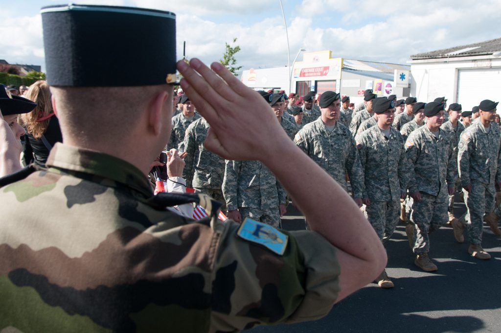 Οι πρώτοι 100 Γάλλοι στρατιώτες του 3ου Συντάγματος  Πεζικού έφτασαν στην Ουκρανία! – Ακολουθούν ακόμη 1.400