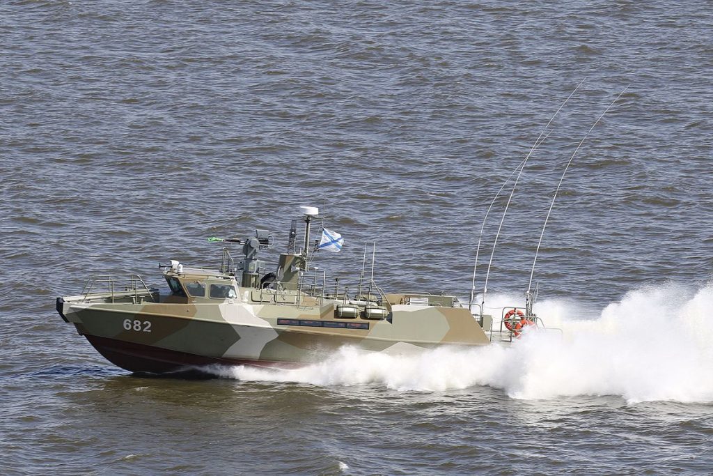 Ανατολική Ουκρανία: Ρωσικό ταχύπλοο σκάφος διαλύεται στον αέρα από ουκρανική  νάρκη