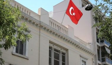 Η τουρκική πρεσβεία στην Αθήνα εύχεται «καλό Πάσχα» στον ελληνικό λαό