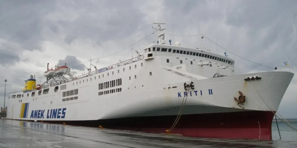 Πειραιάς: Μηχανική βλάβη στο πλοίο «Κρήτη ΙΙ» – Απαγορεύτηκε ο απόπλους για Ηράκλειο