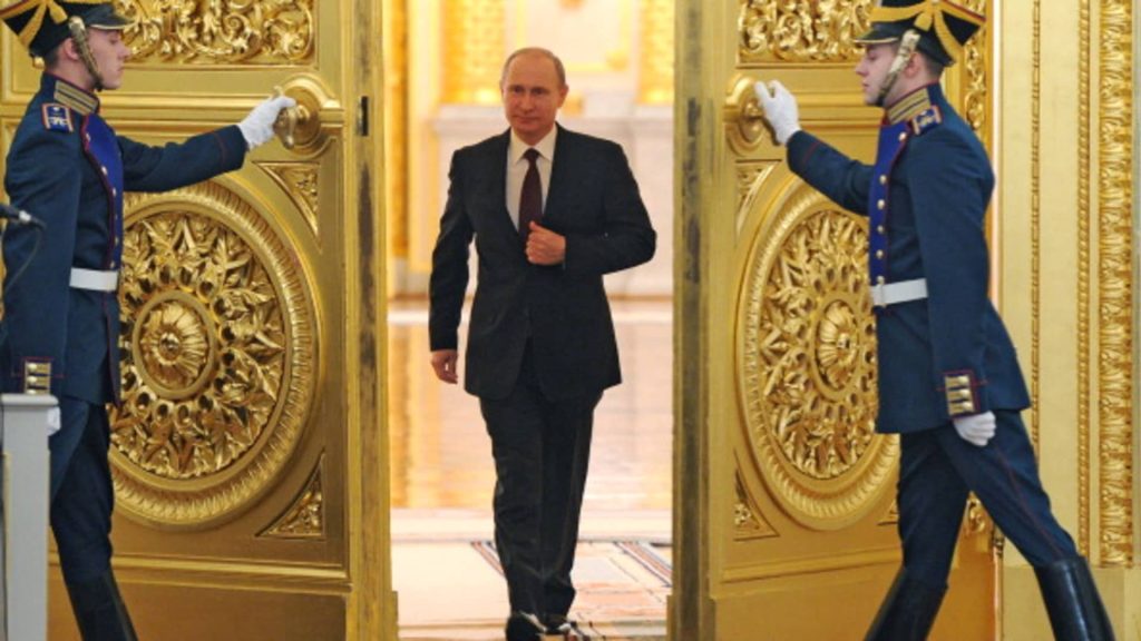 Bίντεο: Ορκίστηκε ο Ρώσος πρόεδρος Βλαντίμιρ Πούτιν και αρχίζει την νέα εξαετή θητεία του