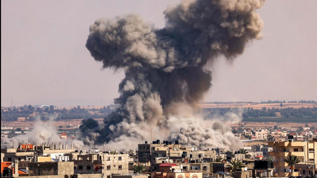 Ξεκίνησε η χερσαία ισραηλινή επίθεση στην Ράφα λένε οι Παλαιστίνιοι – Σφοδροί αεροπορικοί βομβαρδισμοί (βίντεο)