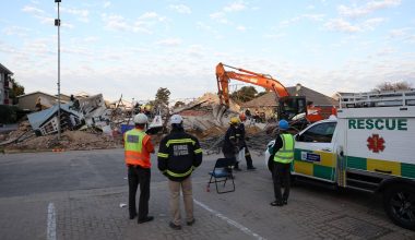 Νότια Αφρική: Κατέρρευσε κτίριο – Τέσσερις νεκροί και δεκάδες παγιδευμένοι