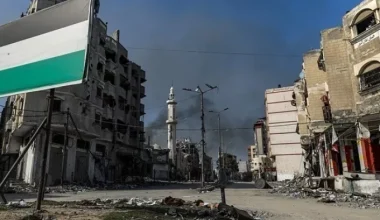 Γάζα: Τουλάχιστον πέντε νεκροί σε βομβαρδισμούς του Ισραήλ – Με ρουκέτες απαντάει η παλαιστινιακή Ισλαμική Τζιχάντ