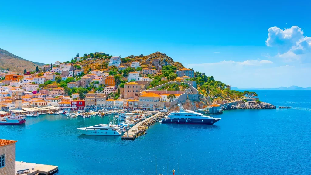 Οι τουρίστες έχουν αποφασίσει: Η Ελλάδα βρίσκεται μεταξύ των δέκα πιο όμορφων χωρών στον κόσμο!