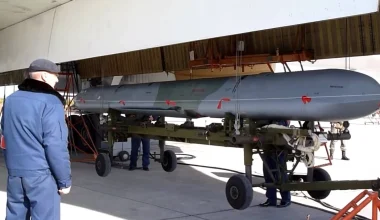 Ηνωμένο Βασίλειο: Νέα παραλλαγή των πυραύλων Kh-101 – Σε ρόλο «bunker buster»