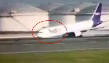 Βίντεο: Τρομακτική προσγείωση αεροπλάνου cargo στην Τουρκία – Δεν άνοιξαν οι τροχοί
