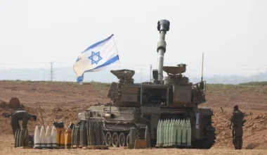 Το Ισραήλ ξεκινά τις επιχειρήσεις στην Ράφα – Βαρύς βομβαρδισμός: «Έληξαν οι διαπραγματεύσεις στο Κάϊρο»