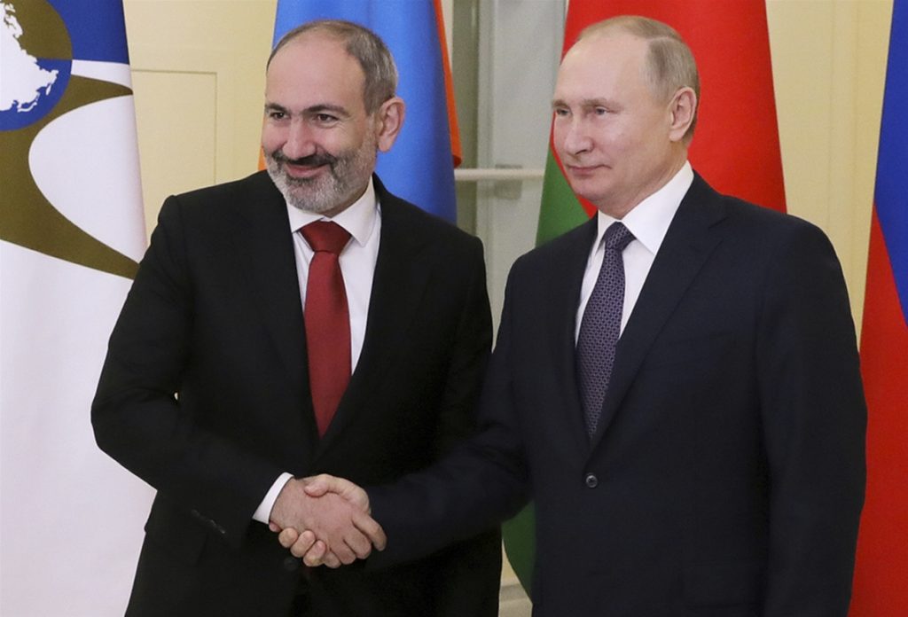 Β.Πούτιν και Ν.Πασινιάν συμφώνησαν την αποχώρηση ρωσικών στρατευμάτων από την Αρμενία