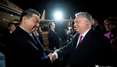 Β.Όρμπαν: «Καλώς ήρθες στην Ουγγαρία πρόεδρε Σι!» – Θα υπογραφούν κινεζικές επενδύσεις ύψους 20 δισ. ευρώ