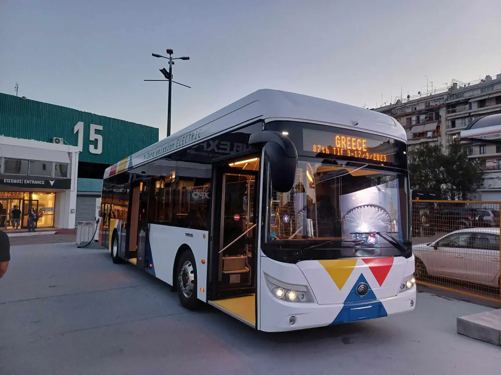 Αντίστροφη μέτρηση για τα πρώτα δρομολόγια των ηλεκτρικών λεωφορείων του ΟΑΣΘ – Ολοκληρώθηκαν οι δοκιμές