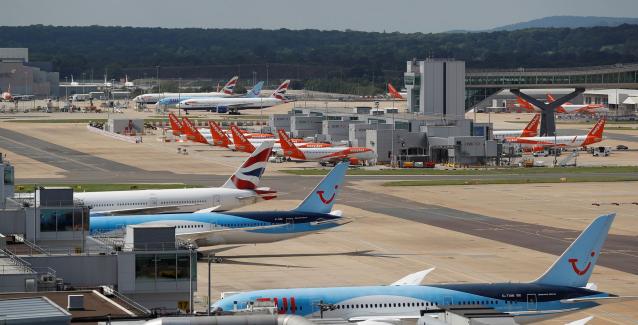Λονδίνο: «Χάος» στο αεροδρόμιο του Γκάτγουικ – Εκκενώθηκε λόγω φωτιάς αλλά ήταν… «false alarm»
