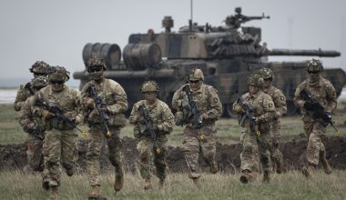 Ν.Τουσκ: «Στρατιώτες του ΝΑΤΟ επιχειρούν ήδη στην Ουκρανία»