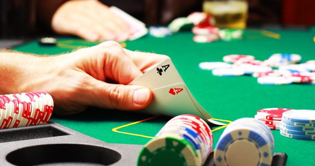 Ο εθισμός στα τυχερά παιχνίδια επηρεάζει τον εγκέφαλο; – Οι «παγίδες» του τζόγου στην υγεία
