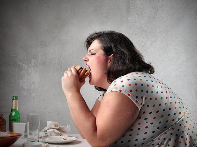 Οι ειδικοί προειδοποιούν: «Η παχυσαρκία αυξάνει τον κίνδυνο 32 μορφών καρκίνου»