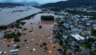 Βραζιλία: Στους 126 ο απολογισμός των νεκρών από τις πλημμύρες (βίντεο)