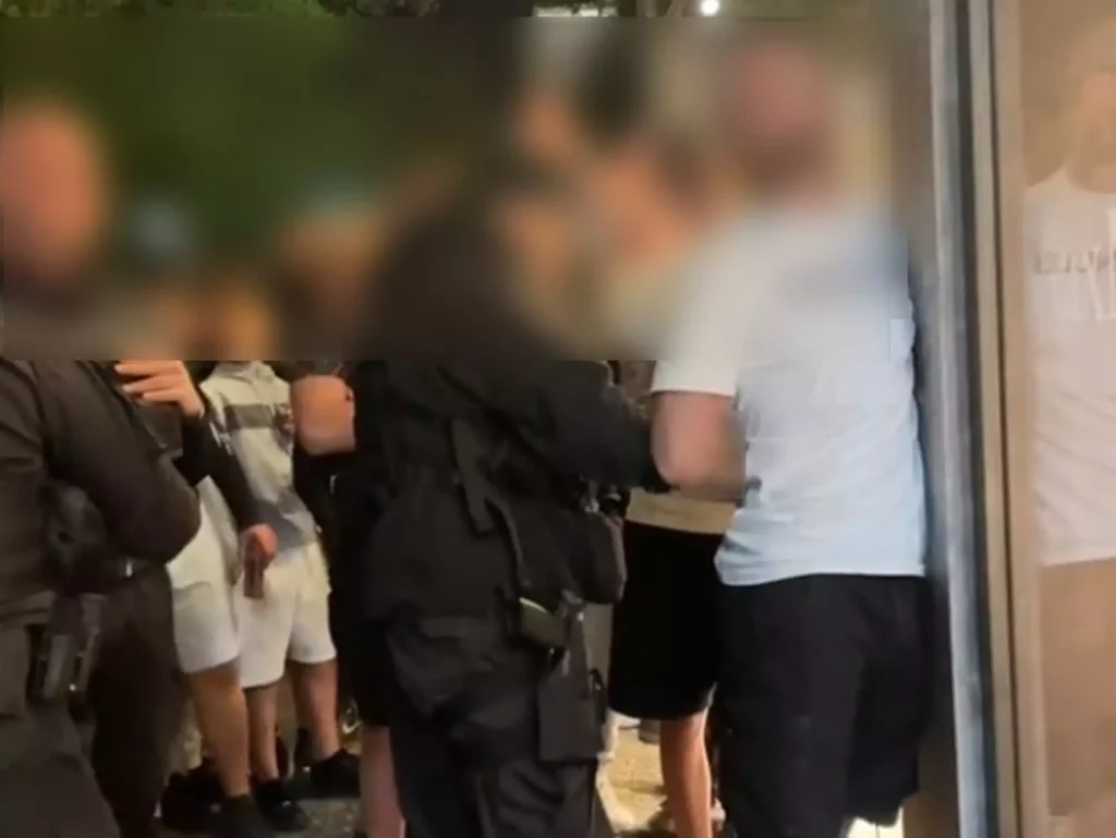 Συνελήφθη τράπερ στην Κηφισιά – Αρνήθηκε έλεγχο της αστυνομίας (βίντεο)
