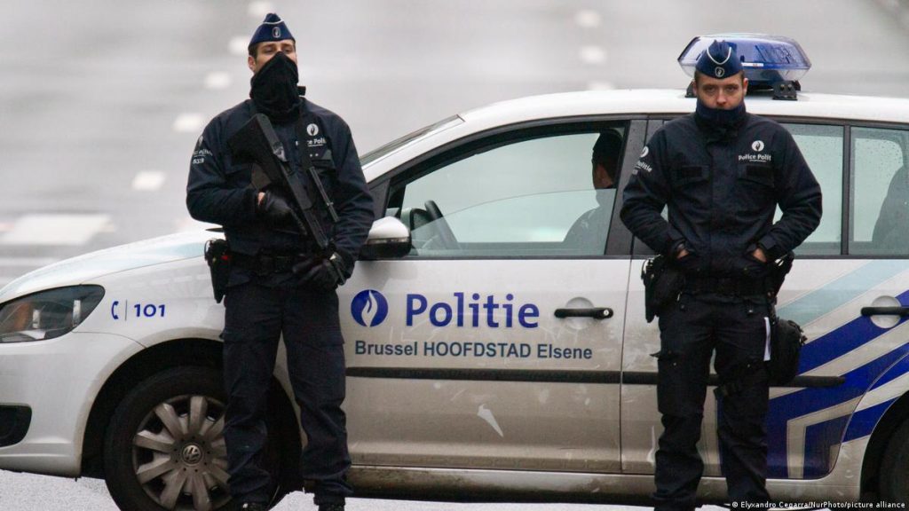 Βέλγιο: Πέντε άτομα κατηγορούνται για τον θάνατο οδηγού φορτηγού – Πέταξαν κάλυμμα υπονόμου από γέφυρα