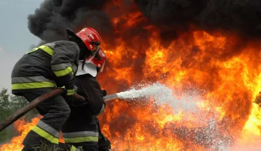 Μαραθώνας: Ξέσπασε πυρκαγιά – Έσπευσε άμεσα η πυροσβεστική