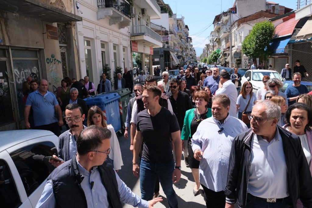 Σ.Κασσελάκης από Καρδίτσα: «Με τον ΣΥΡΙΖΑ κανείς δεν θα μείνει πίσω» (φώτο-βίντεο)
