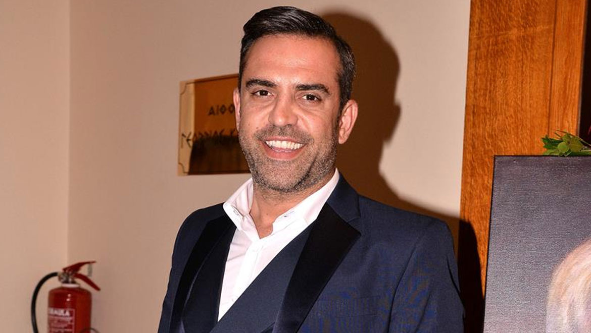 Σ.Κωνσταντινίδης για τη Eurovision: «Έκλεισα την τηλεόραση γιατί έπαθα σοκ – Τι να εξηγήσω στα παιδιά μου;»