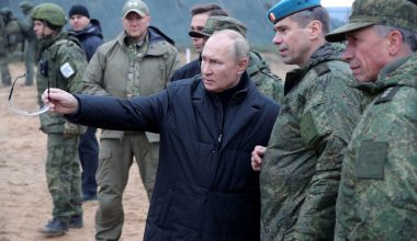 Β.Πούτιν: «Στο 8,7% του ΑΕΠ ο αμυντικός προϋπολογισμός – Προελαύνουμε σε όλο το μέτωπο»