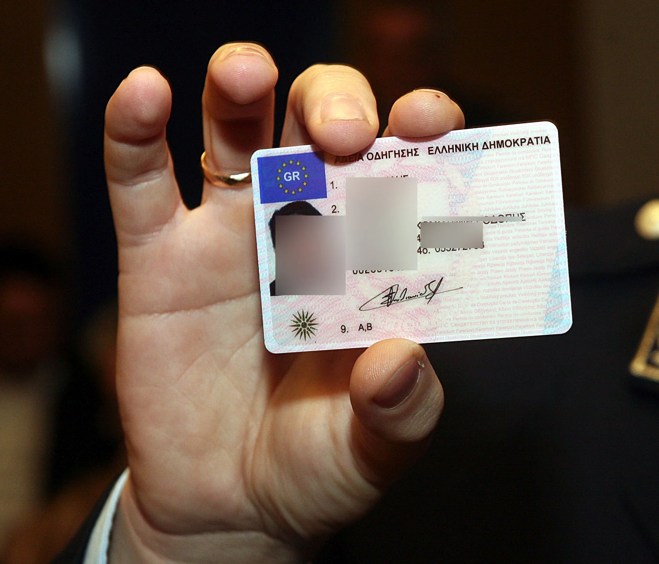 Τέλος η οδήγηση για τους άνω των 70 ετών – Πότε θα εφαρμοστεί το μέτρο