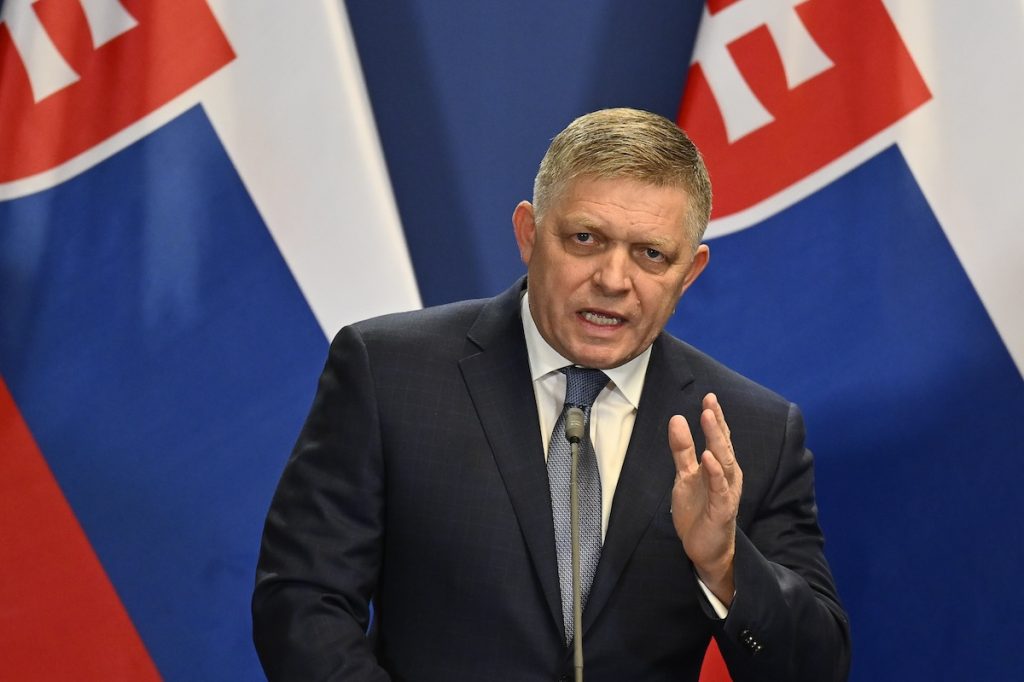 Κρίσιμη η κατάσταση του Σλοβάκου πρωθυπουργού Ρ.Φίτσο μετά την απόπειρα δολοφονίας