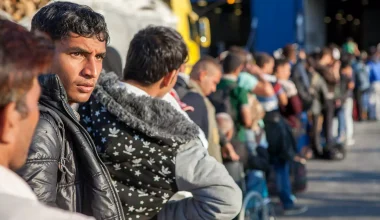 ΕΕ: Υποχρεωτική ποσοστιαία κατανομή ανά χώρα για τους παράνομους μετανάστες – Τι προβλέπει το Σύμφωνο Μετανάστευσης