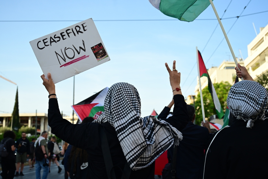 Επεισόδια στην πορεία υπέρ της Παλαιστίνης στο κέντρο της Αθήνας