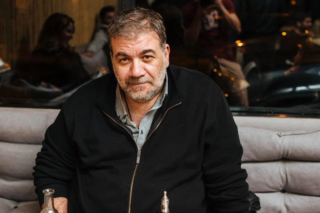 Δ.Σταρόβας: Αισιόδοξοι εμφανίζονται οι γιατροί για την υγεία του – Επικοινωνεί στοιχειωδώς