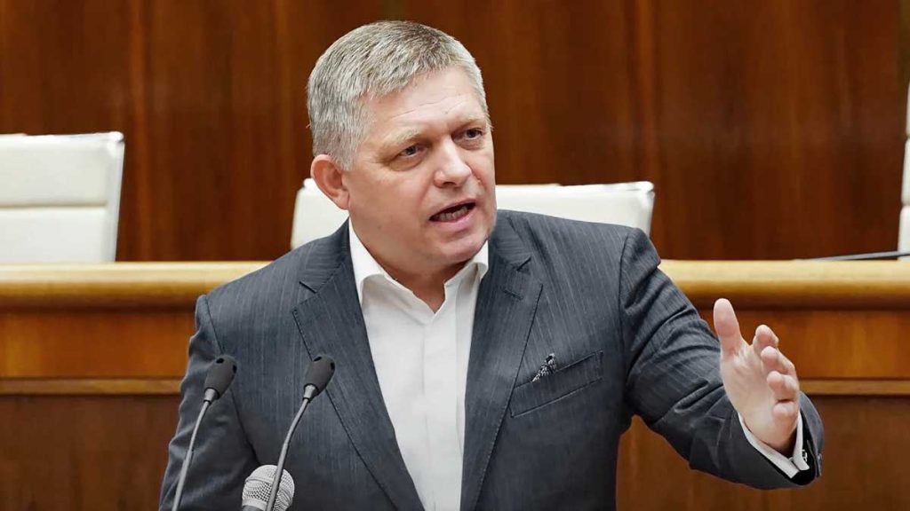 Ερευνούν τις σχέσεις του επίδοξου δολοφόνου του Ρ.Φίτσο με ξένες μυστικές υπηρεσίες οι αρχές ασφαλείας της Σλοβακίας