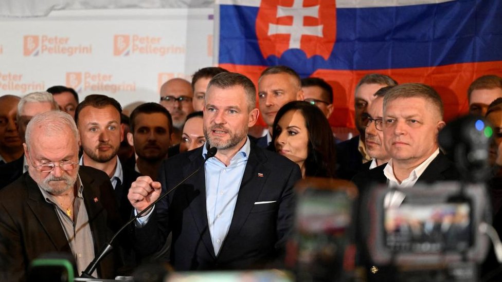 Σλοβακία: Ο νέος πρόεδρος Π.Πελεγκρίνι συνομίλησε με τον πρωθυπουργό Ρ.Φίτσο