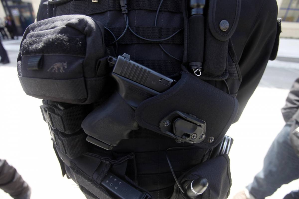 Θύμα κλοπής αστυνομικός στο καζίνο της Πάρνηθας – Του έκλεψαν το υπηρεσιακό όπλο από το αυτοκίνητο