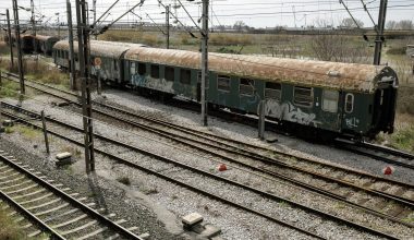 Ποινική δίωξη σε 8 στελέχη του ΟΣΕ για τις συμβάσεις που αφορούν τη συντήρηση τρένων και σιδηροδρομικού δικτύου