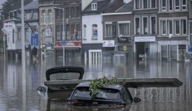 Πλημμύρες σαρώνουν Βέλγιο, Γαλλία και Γερμανία – Δρόμοι μετατράπηκαν σε ποτάμια (βίντεο)