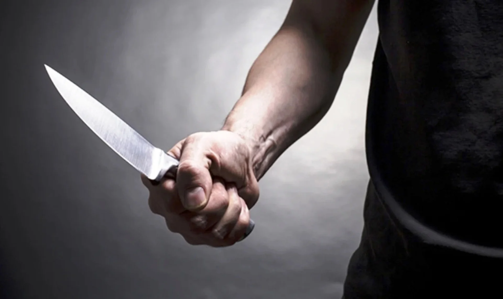 Μεσολόγγι: Συνελήφθη 15χρονος που απείλησε με μαχαίρι 13χρονο και του άρπαξε το κινητό