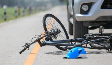 Τροχαίο ατύχημα στο Ρέθυμνο: Αυτοκίνητο παρέσυρε και τραυμάτισε 14χρονο ποδηλάτη – Συνελήφθη η οδηγός