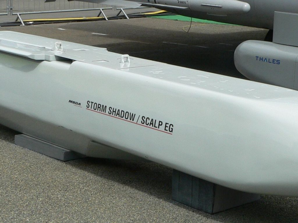 Ηνωμένο Βασίλειο: Ετοιμάζεται να παραδώσει επιπλέον 100 πυραύλους Storm Shadow στην Ουκρανία