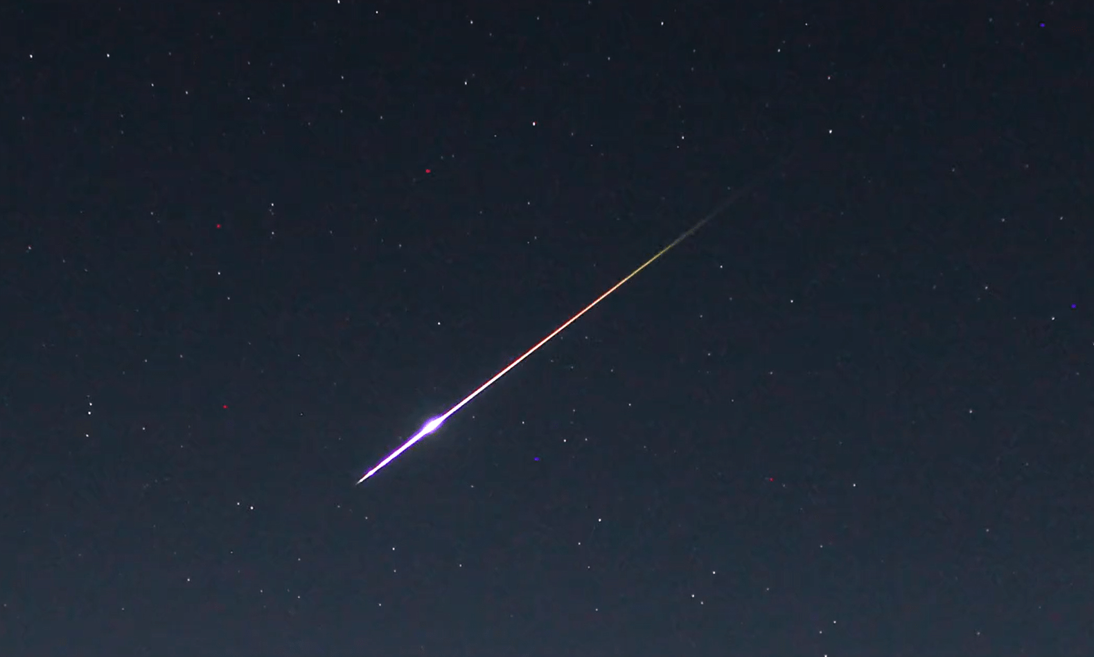 Βίντεο: Μετεωρίτης διασχίζει τον ουρανό της Πορτογαλίας και κάνει την νύχτα μέρα