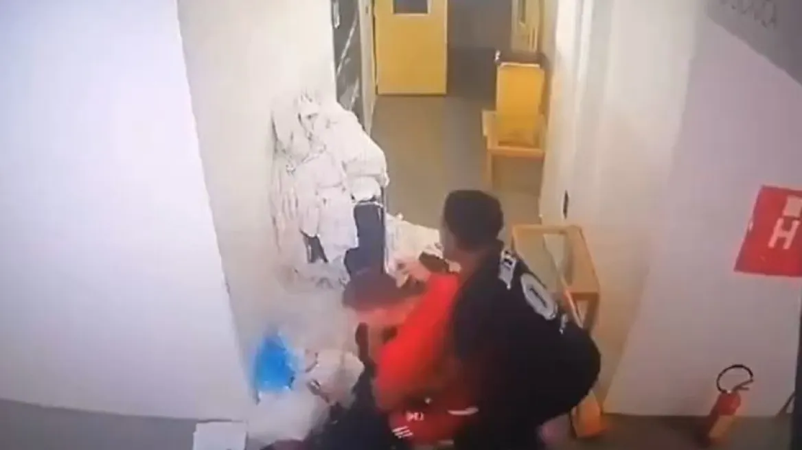 Ο Τ.Νάναλι της Παρτίζαν ξυλοκόπησε τον Σ.Λαζάρεβιτς του Ερυθρού Αστέρα (βίντεο)