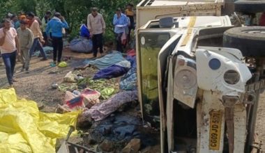 Θανατηφόρο τροχαίο στην Ινδία: Ημιφορτηγό έπεσε σε χαράδρα – Τουλάχιστον 17 νεκροί