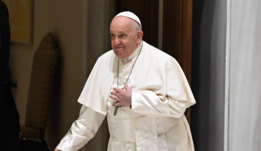 Πάπας Φραγκίσκος: «Διαβεβαιώνουμε το Ιράν για την “πνευματική εγγύτητα” με τη χώρα τη δύσκολη αυτή στιγμή»