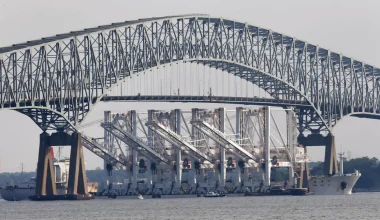 Βαλτιμόρη: Απελευθερώθηκε από τα συντρίμμια το πλοίο που προσέκρουσε την γέφυρα Francis Scott Key