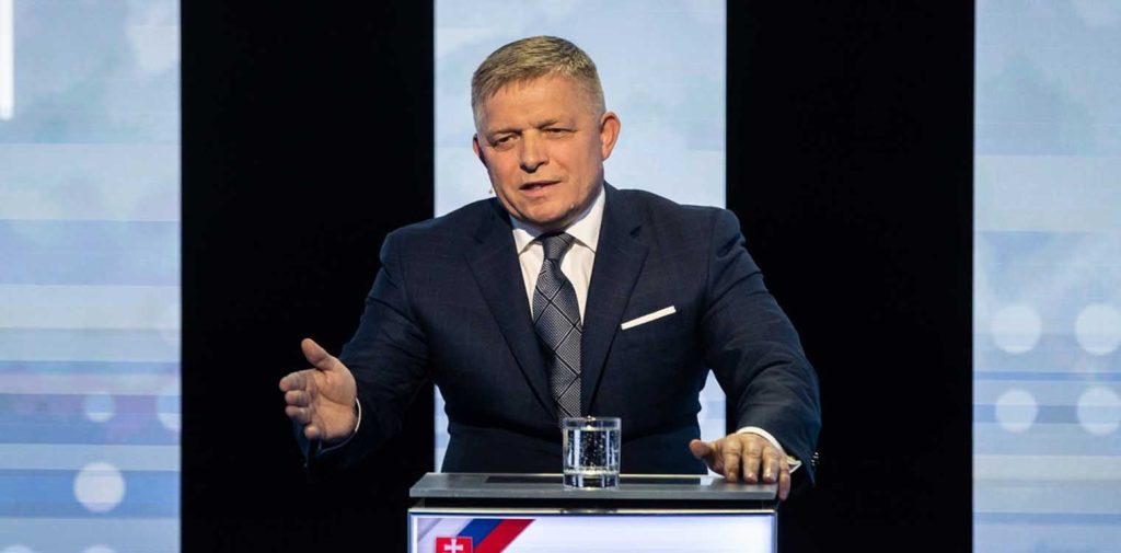 Ρ.Φίτσο: Σε επαναληπτική αξονική τομογραφία της κοιλιακής χώρας υποβλήθηκε ο Σλοβάκος πρωθυπουργός