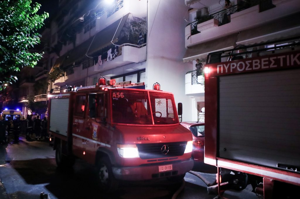 Δύο νεκροί μετά από φωτιά σε διαμέρισμα στο κέντρο της Αθήνας