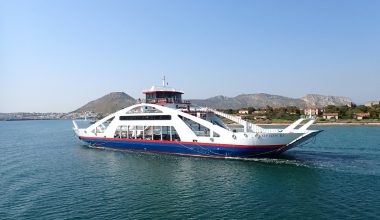 Σαλαμίνα: Συγκρούστηκαν δύο πλοία με 136 επιβάτες – Δεν σημειώθηκαν τραυματισμοί